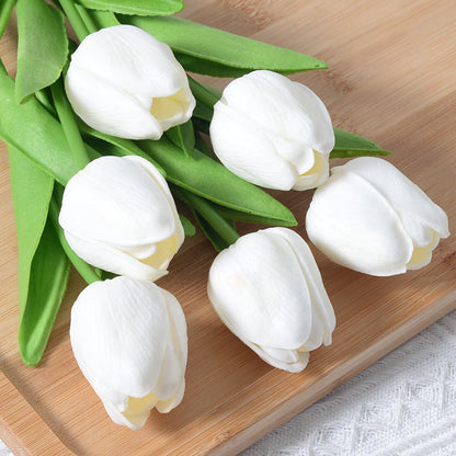 Realistischer Künstlicher Tulpenstrauß