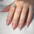 Kunstnagelset mit eleganten Glitterakzenten Brehn