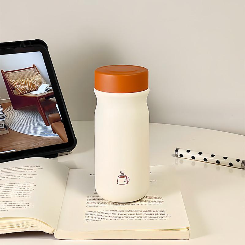 Damen Isoliertrinkflasche mit praktischem Drehverschluss und ergonomischem Design Brehn