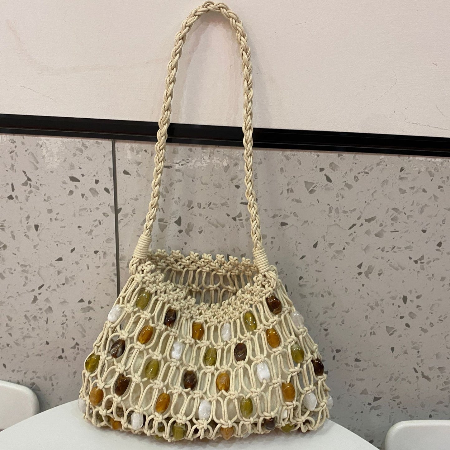 Handgeknüpfte Netztasche mit Dekorativen Perlen Brehn