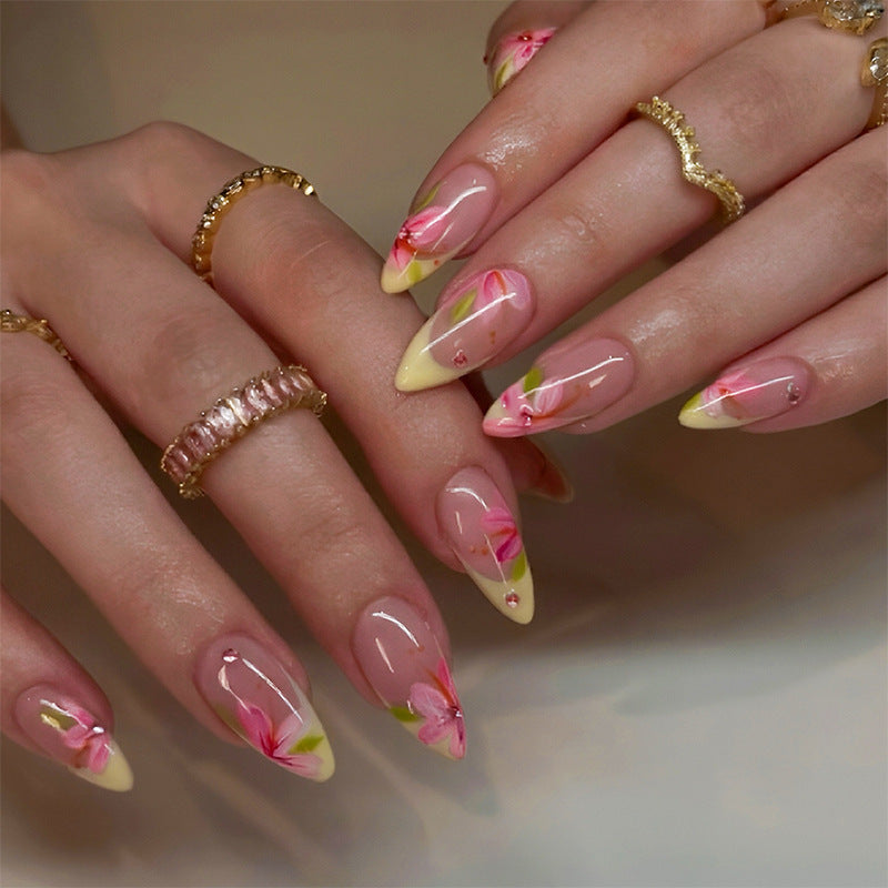 Elegantes Florales Nagelkunstset Brehn