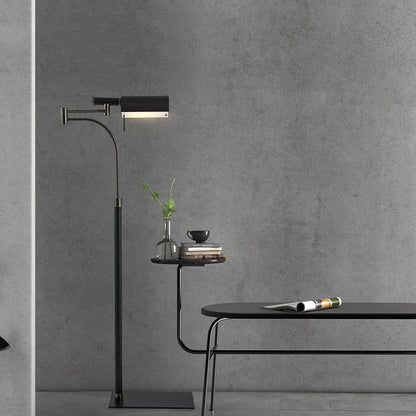 Verstellbare Lese-Stehlampe