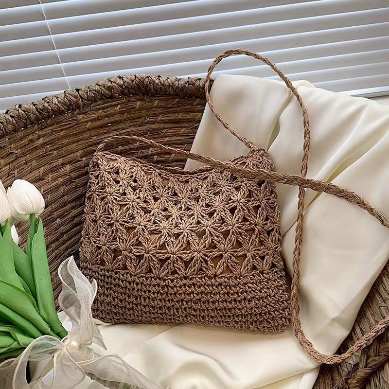 Handgefertigte Makramee-Tasche mit Floralen Details Brehn