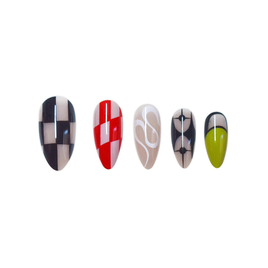 Künstlerische Stiletto Press-On Nagelkunst Brehn