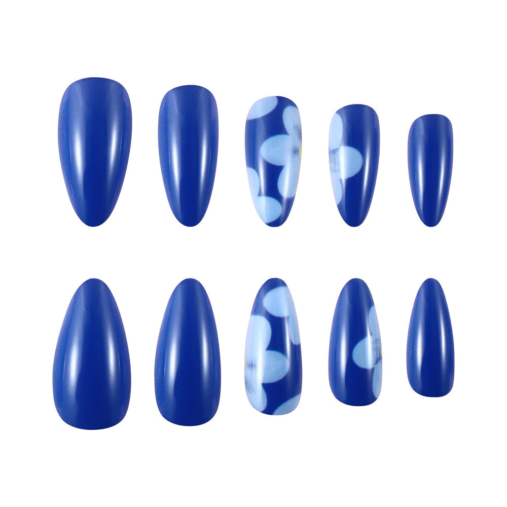 Künstlerisches Floral Nagelset Brehn