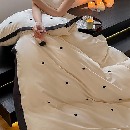 Bettwäsche-Set aus Baumwollsatin mit Mini-Herz-Stickerei und Kontrastpaspel Brehn