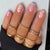 Kunstvolle Nagelkunst mit Blumen-Design und Farbverlauf Brehn