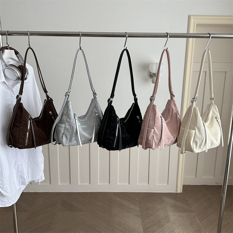 Vielseitige strukturierte Hobo-Tasche