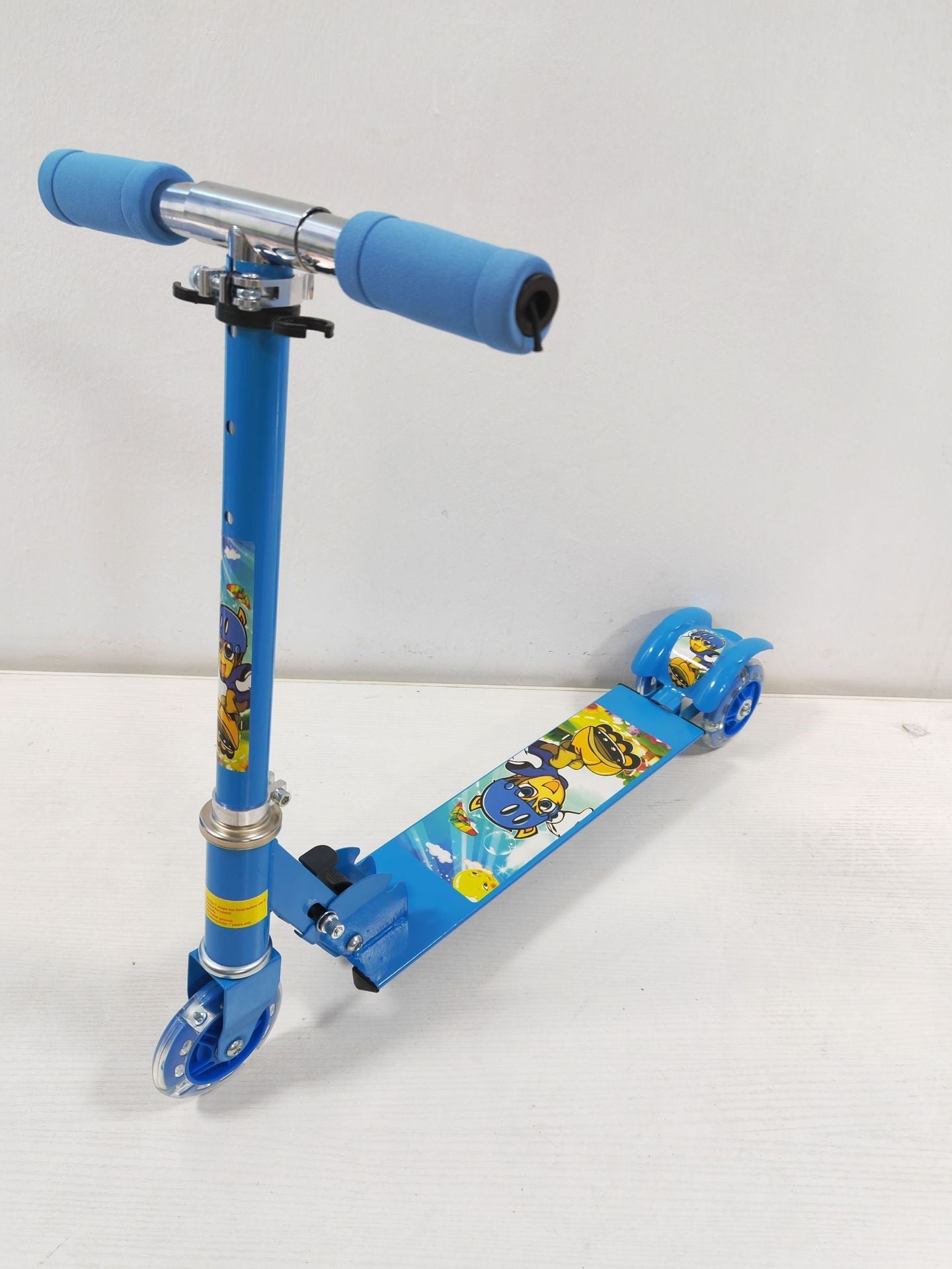 Miniatur Design Kick Scooter Brehn