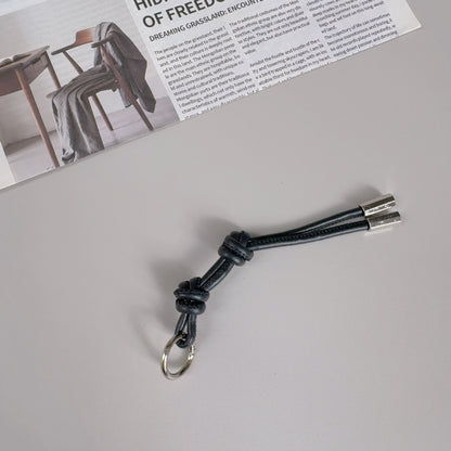 Stylischer Leder-Schlüsselanhänger Halter Brehn