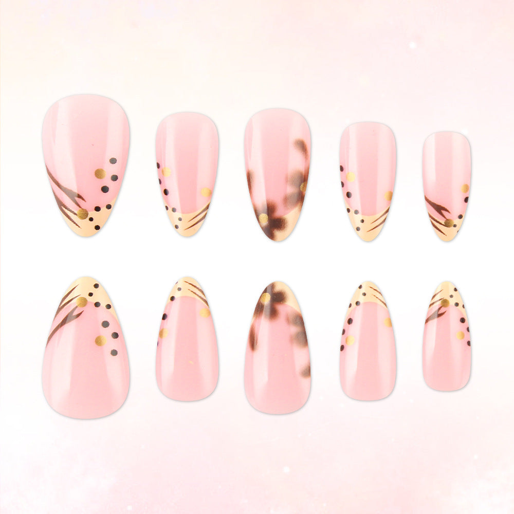 Dekoratives Nagelkunstdesign Brehn