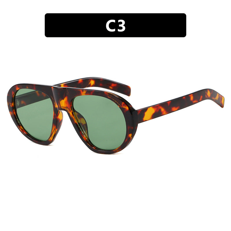 Damen auffällige Sonnenbrille mit futuristischem Rahmen und robustem Design Brehn