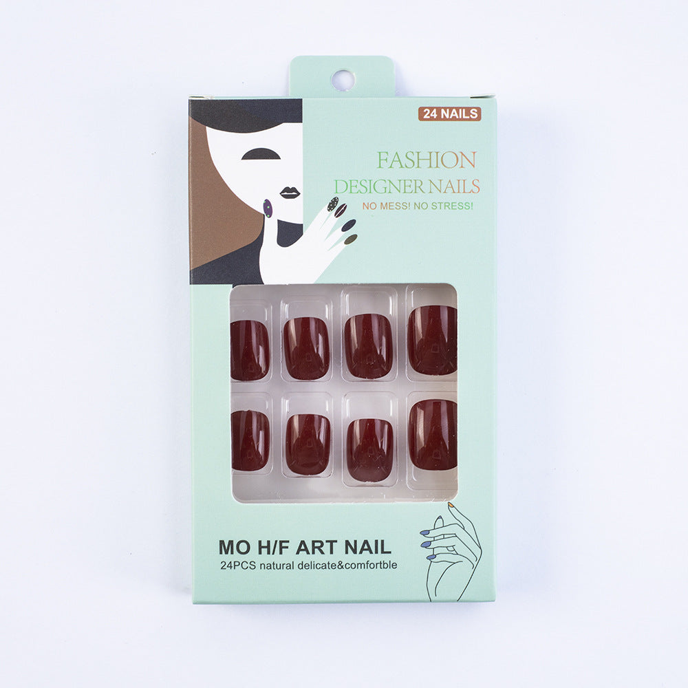 Kreatives Kunstnageldesign mit Pandamotiv Brehn