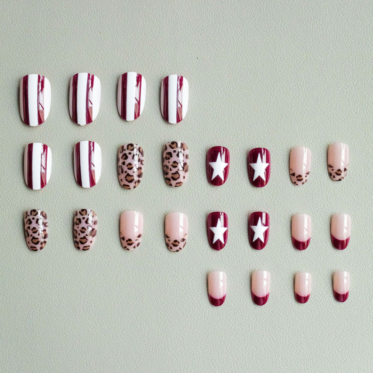 Dekoratives Künstlerisches Nagelkunst-Set