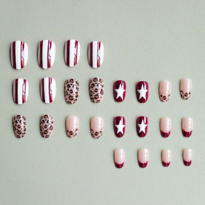 Dekoratives Künstlerisches Nagelkunst-Set
