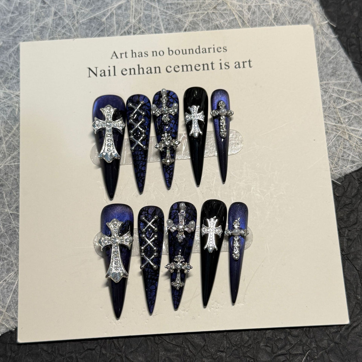 Gothic Cross Design Press-On Nägel