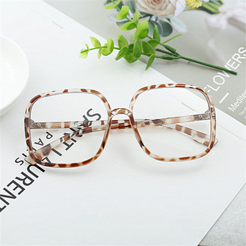 Damen quadratische Designerbrille mit modernem Muster Brehn