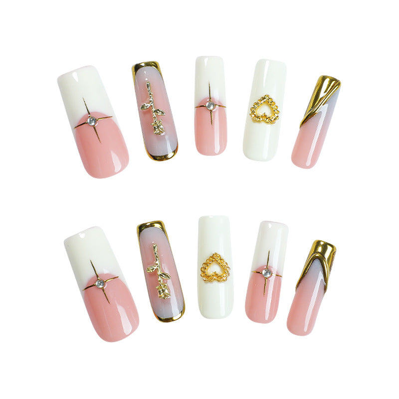 Kunstnagelset mit glamourösen Verzierungen Brehn