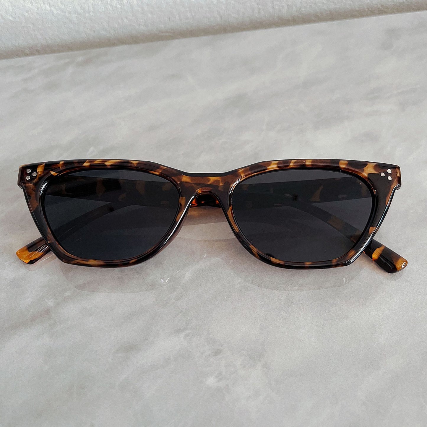 Damen modische Retro-Sonnenbrille mit elegantem Design Brehn