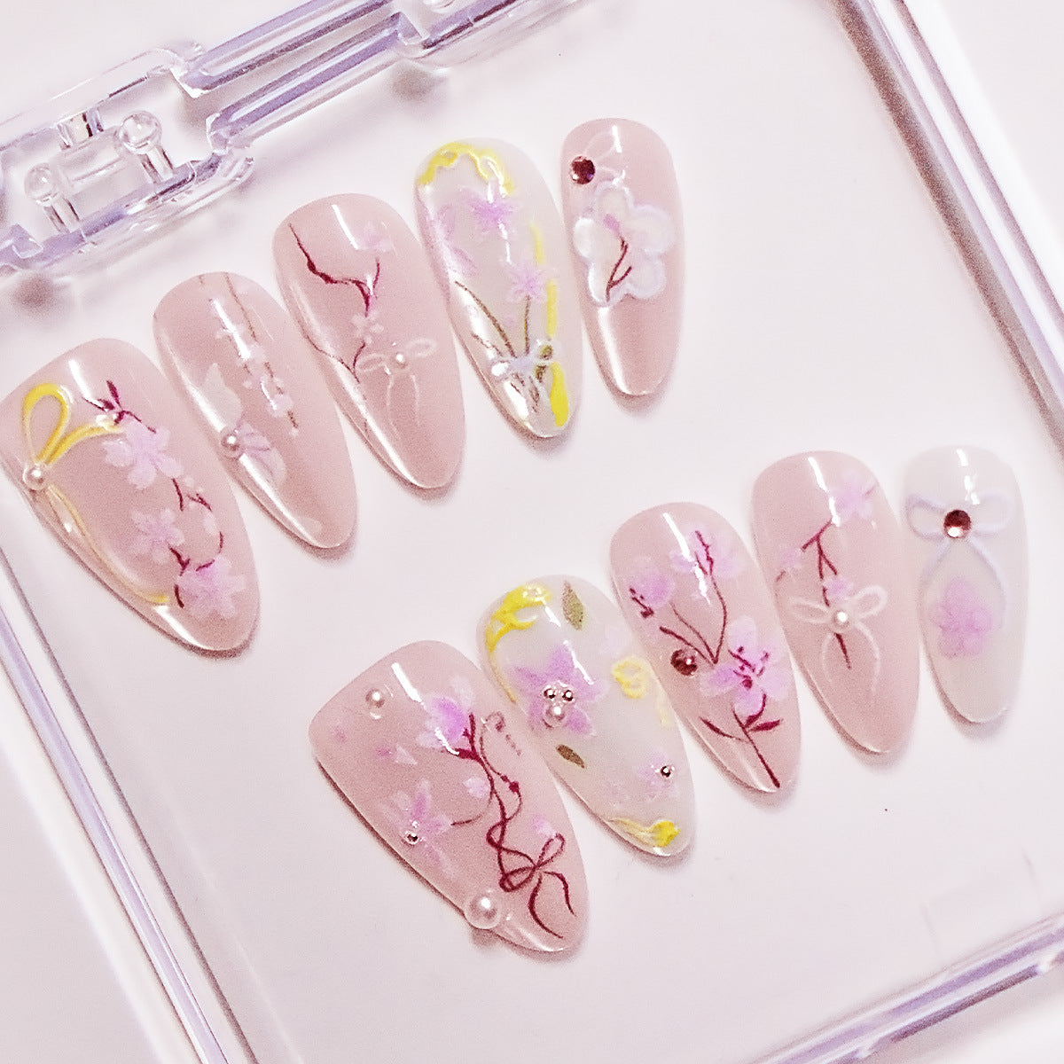 Blumenmuster Gel-Nagelkunst Brehn