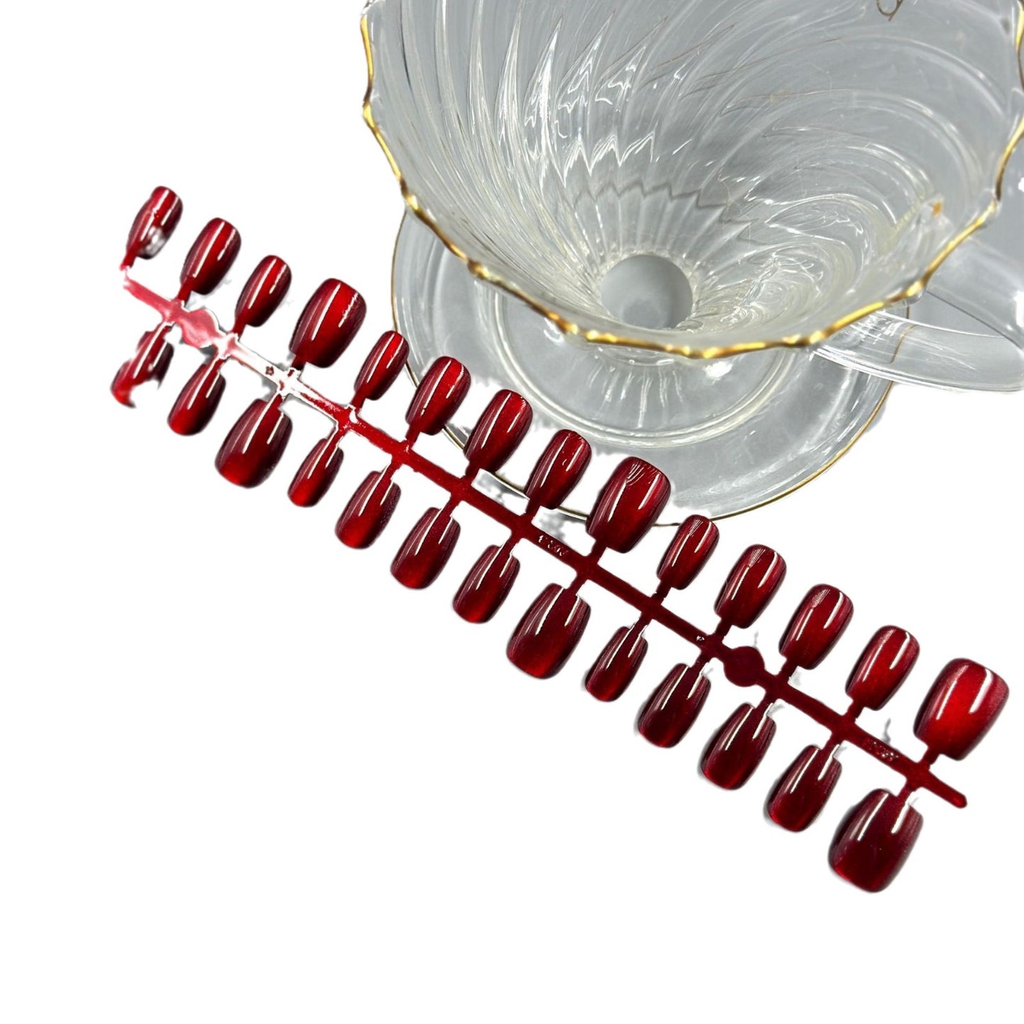 Glänzende rote Press-On-Nagelset Brehn