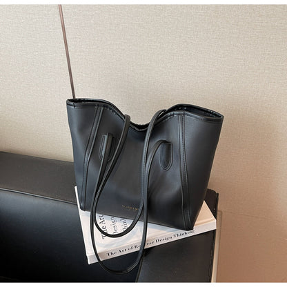 Elegante vielseitige Tote Tasche Brehn