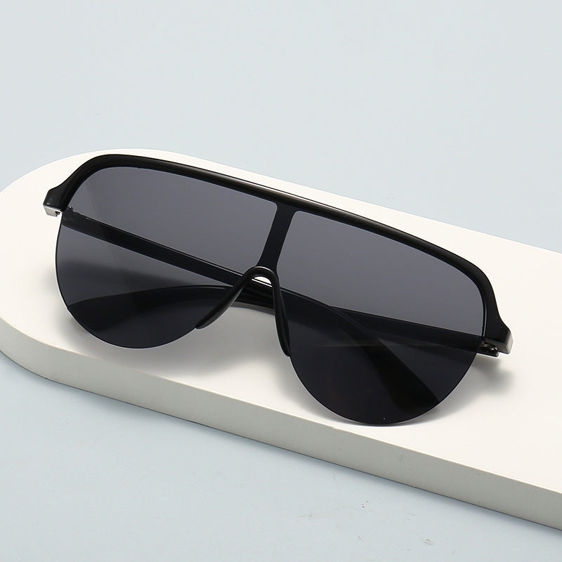 Damen sportliche Sonnenbrille im modernen Fliegerdesign Brehn