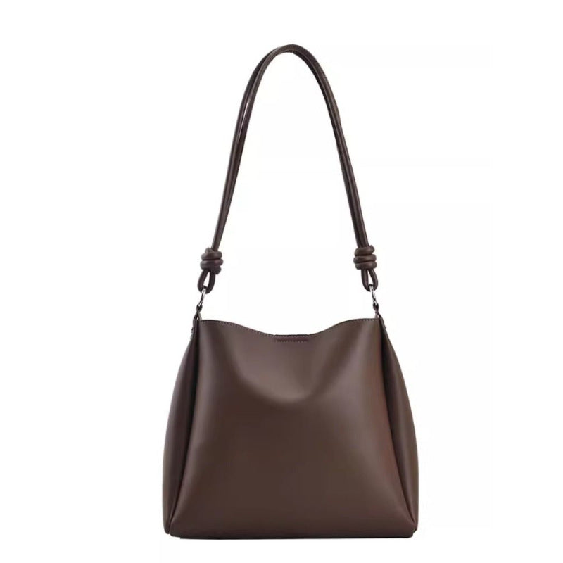 Schlanke Minimalistische Schultertasche Brehn