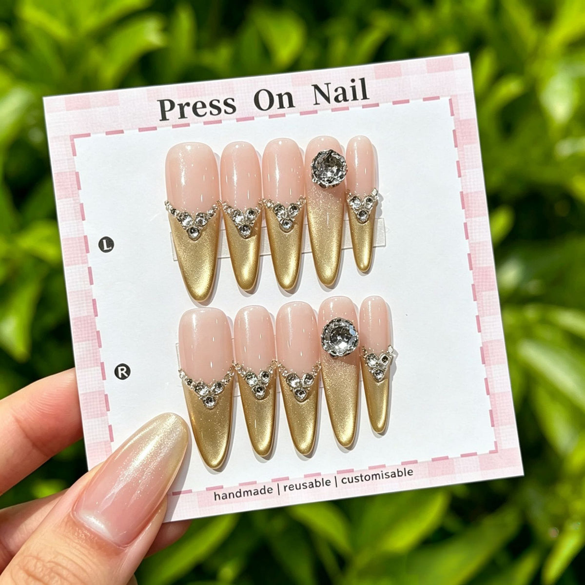 Anpassbare florale Press-On Nagelkollektion