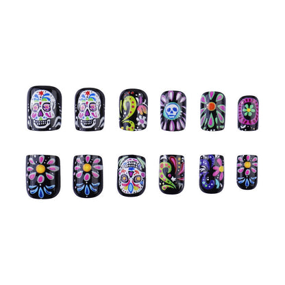Künstlerische Zuckerschädel Nagelkunst