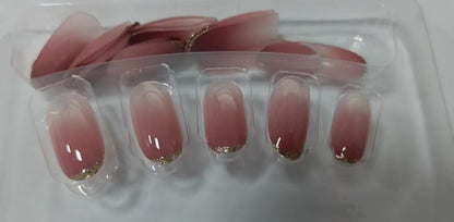 Kunstvolle Nagelspitzen Design Brehn