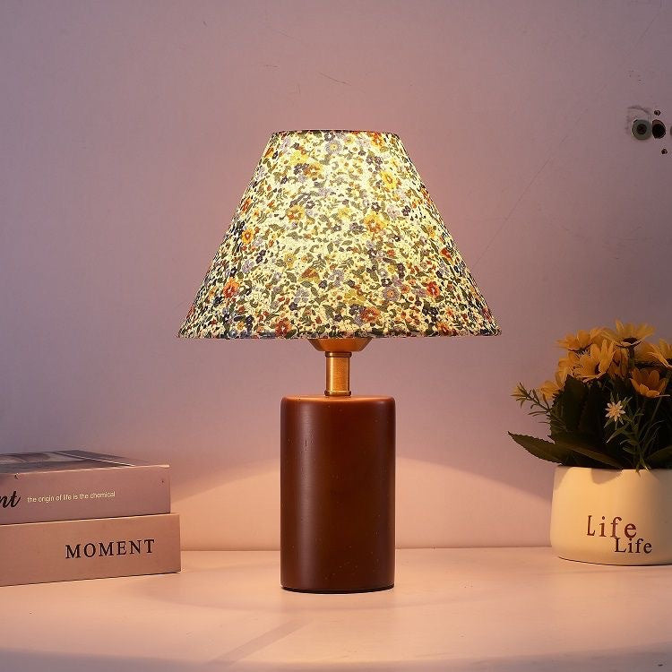 Dekorative Blumen Schatten Tischlampe