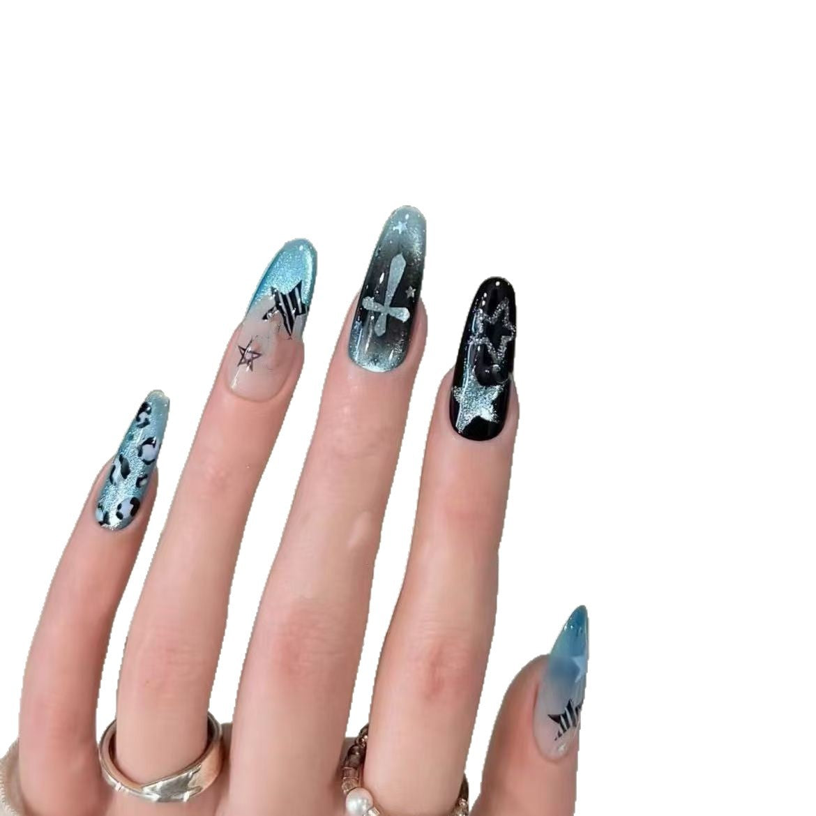 Künstlerische Nagelkunst Brehn
