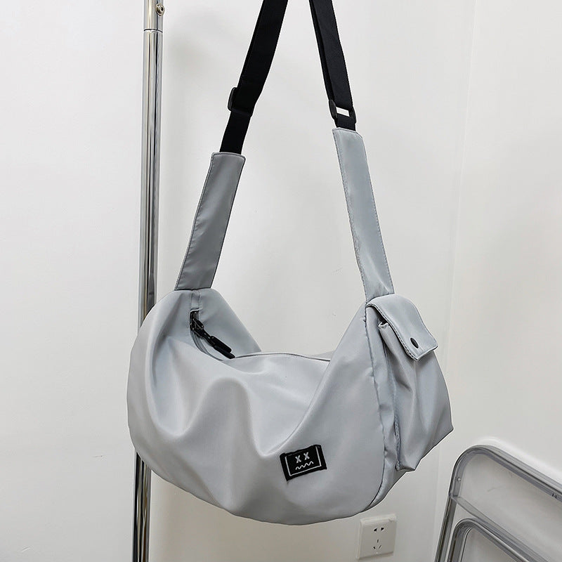 Sportliche Schultertasche Mit Verstellbarem Tragegurt Brehn