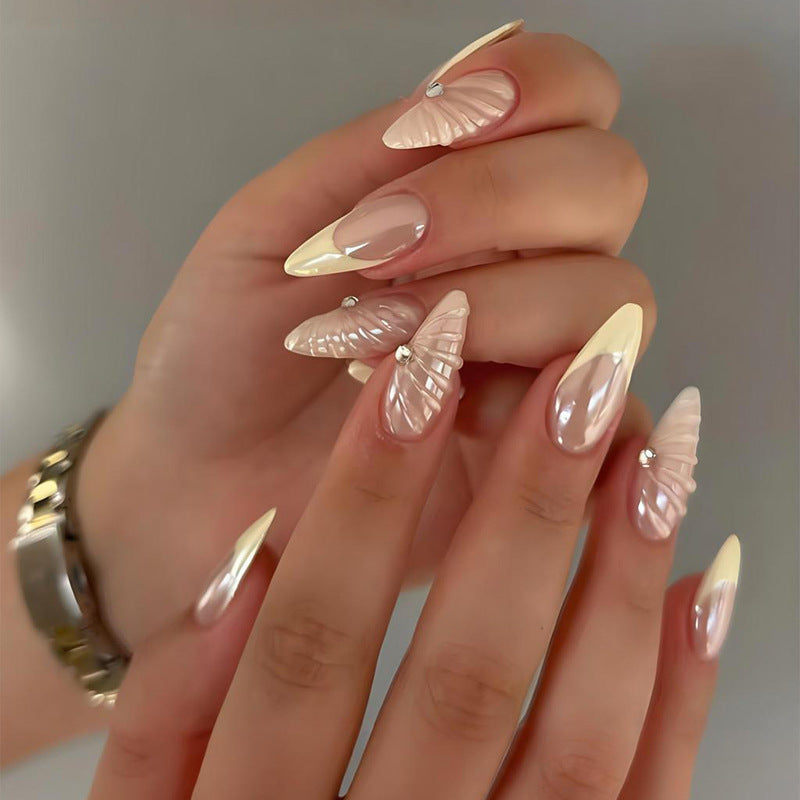 Kunstnagelset mit einzigartigen Muschel-Designs Brehn