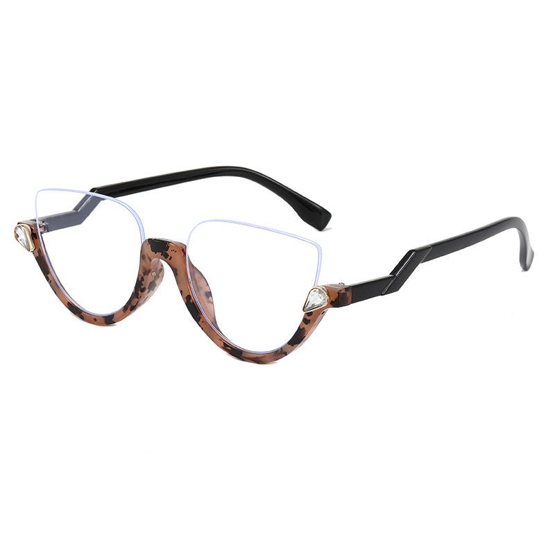 Damen Cat-Eye Sonnenbrille mit glamourösen Steinakzenten Brehn