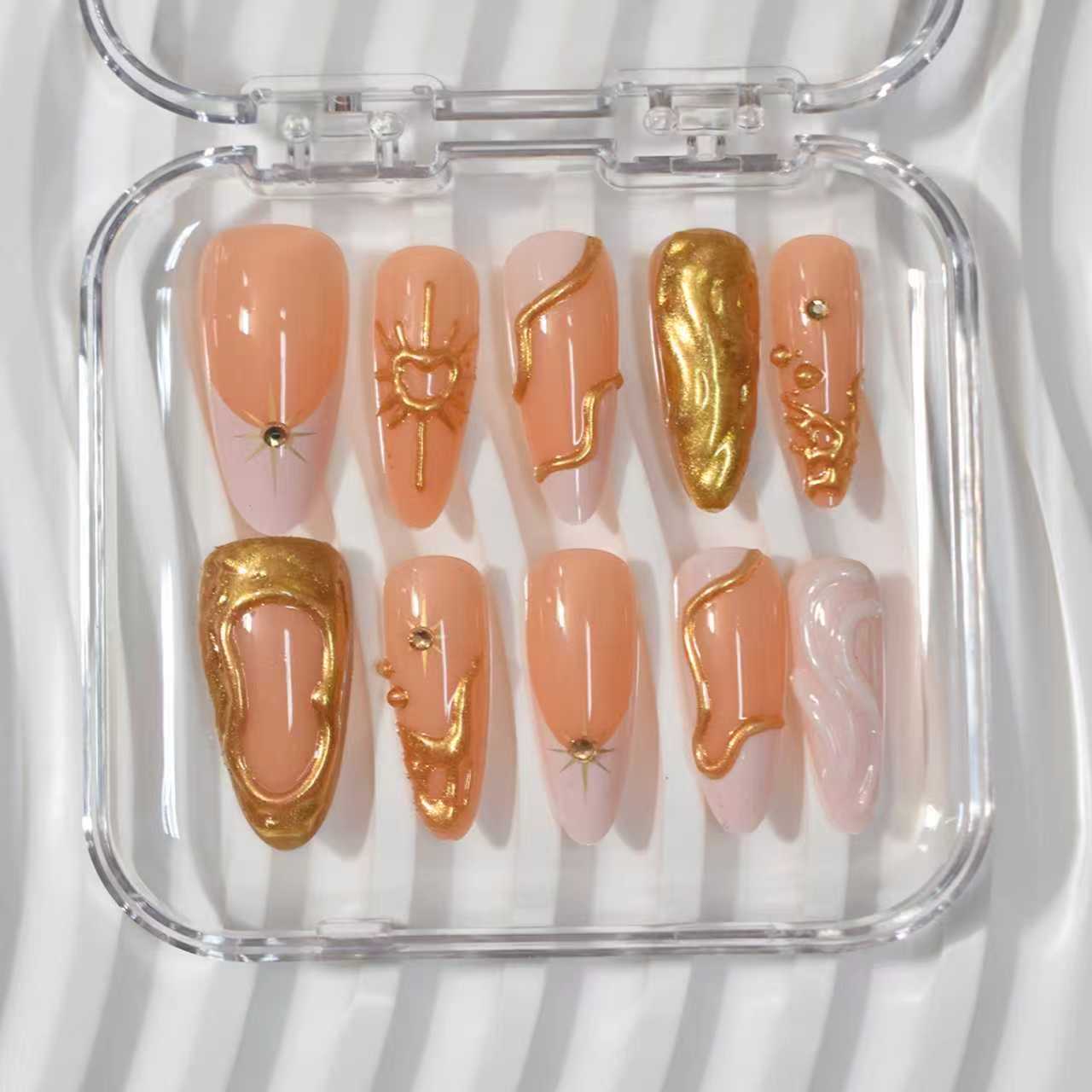 Premium Künstlerische Press-On Nagelverlängerungen Brehn