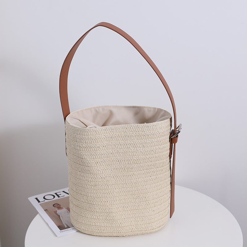 Damen Runde Basttasche mit Lederhenkel Brehn