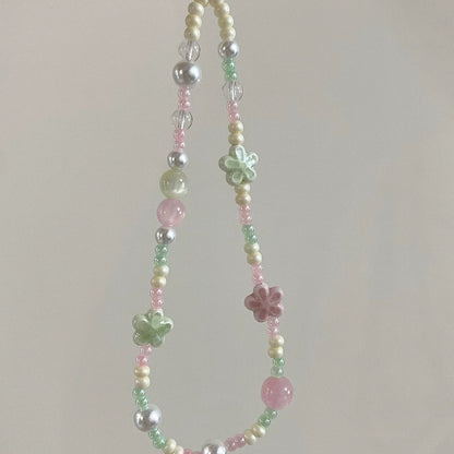 Blumenverzierte Perlenkette Brehn