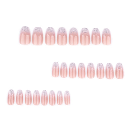 Kunstvolle Nagelverlängerungen mit Glitzer und Ombre-Effekt Brehn