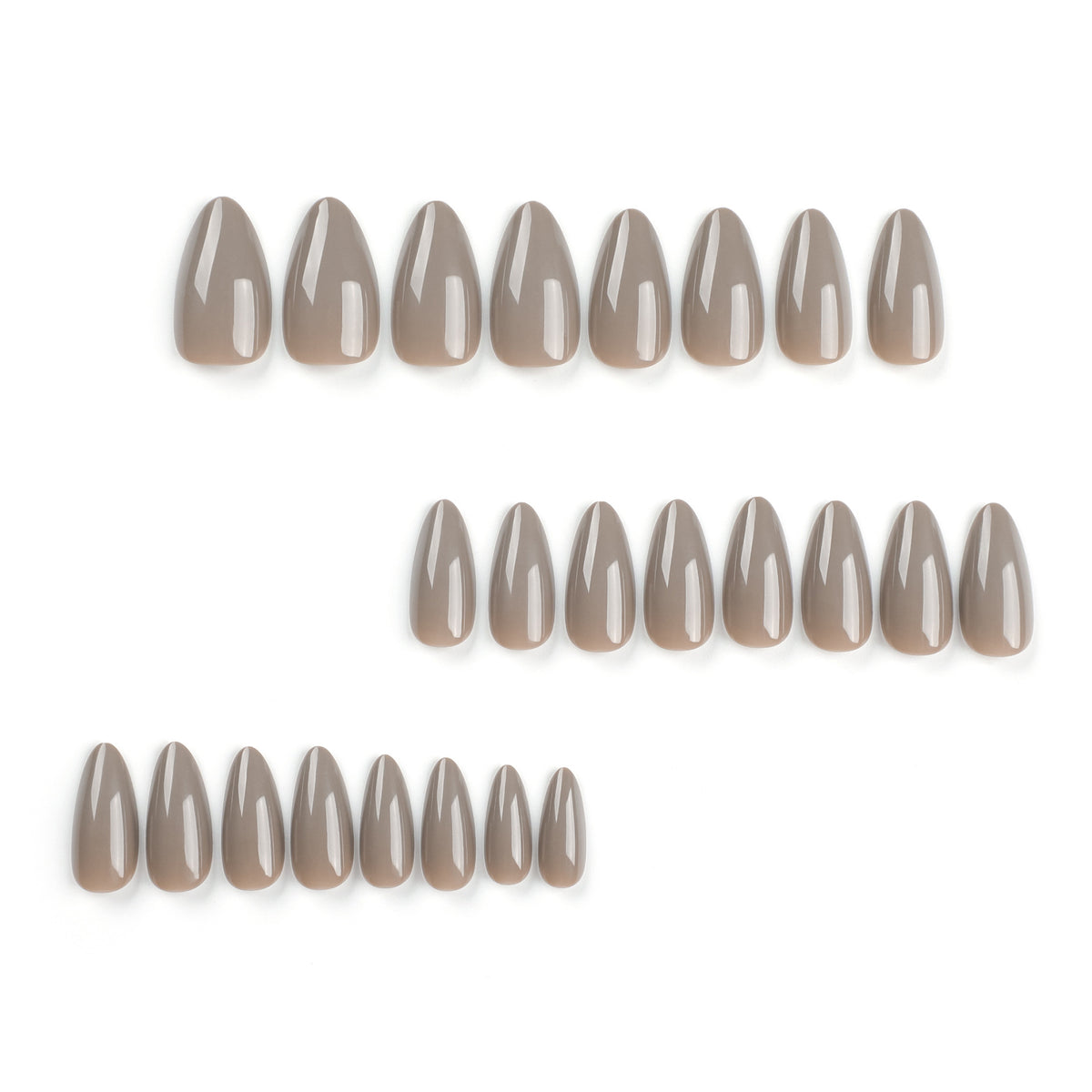 Kunstvolle Stiletto-Nägel mit elegantem Hochglanz-Finish Brehn