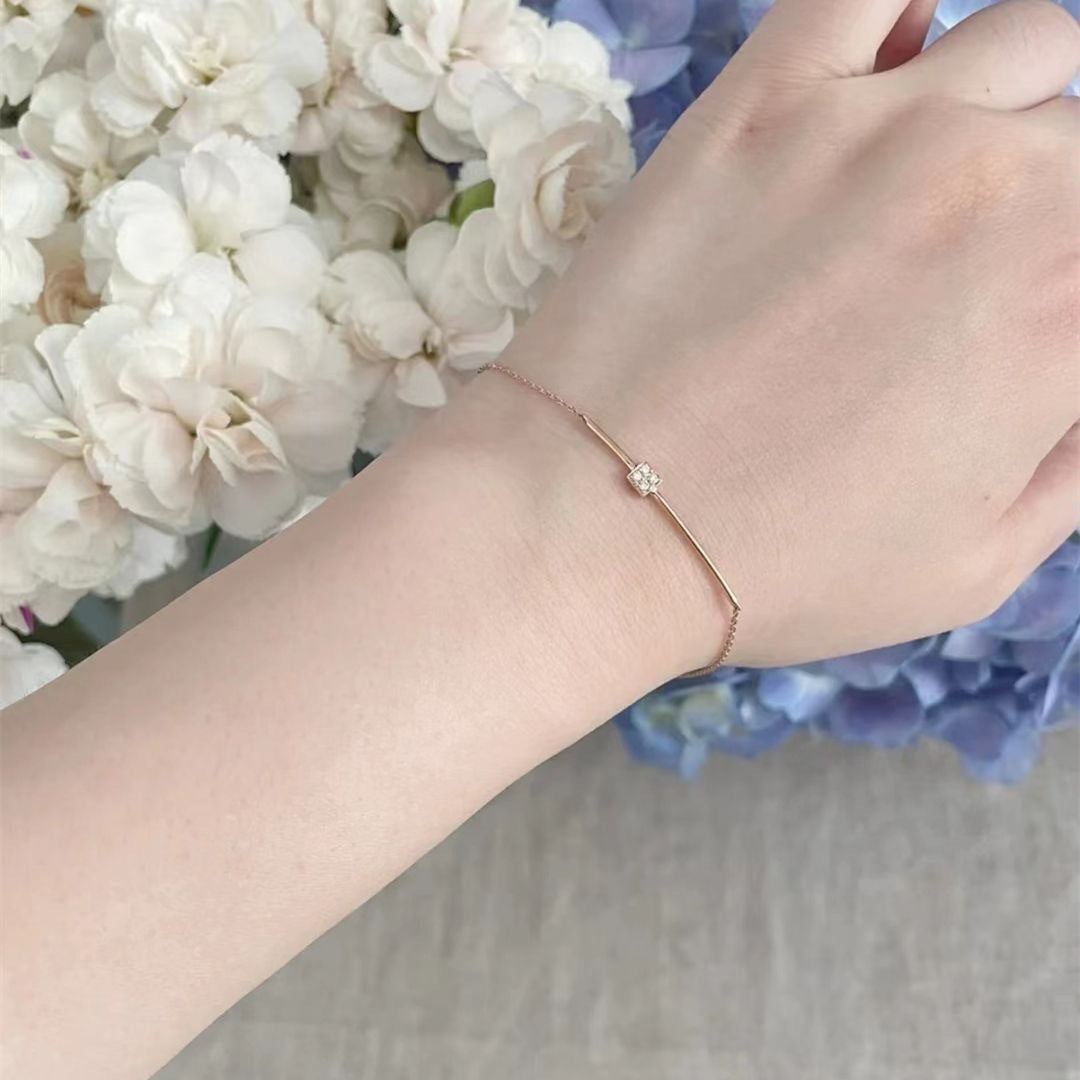 Delicate Bar Chain Bracelet Brehn