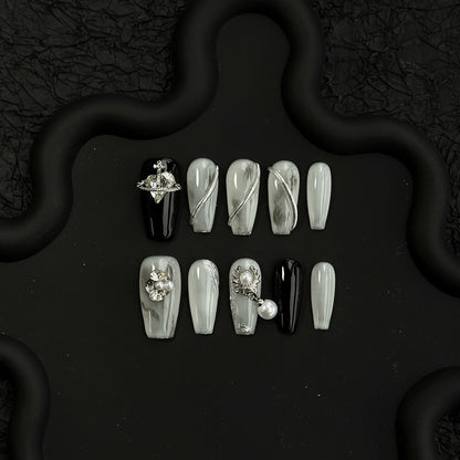 Künstlerisches Satin Press-On Nagel Set
