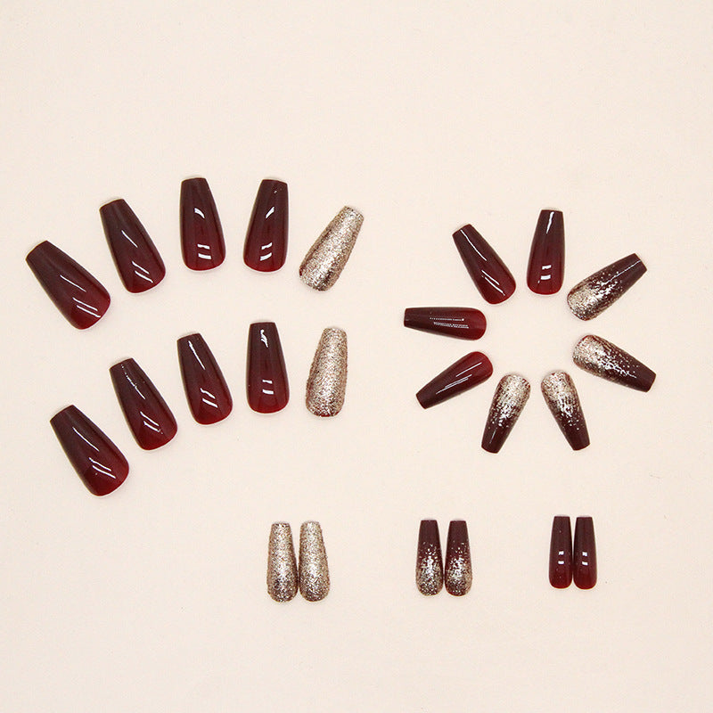 Elegantes Glitzerndes Nagelkunstdesign Brehn