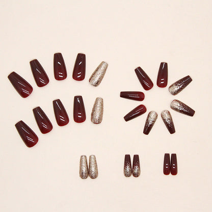Elegantes Glitzerndes Nagelkunstdesign Brehn