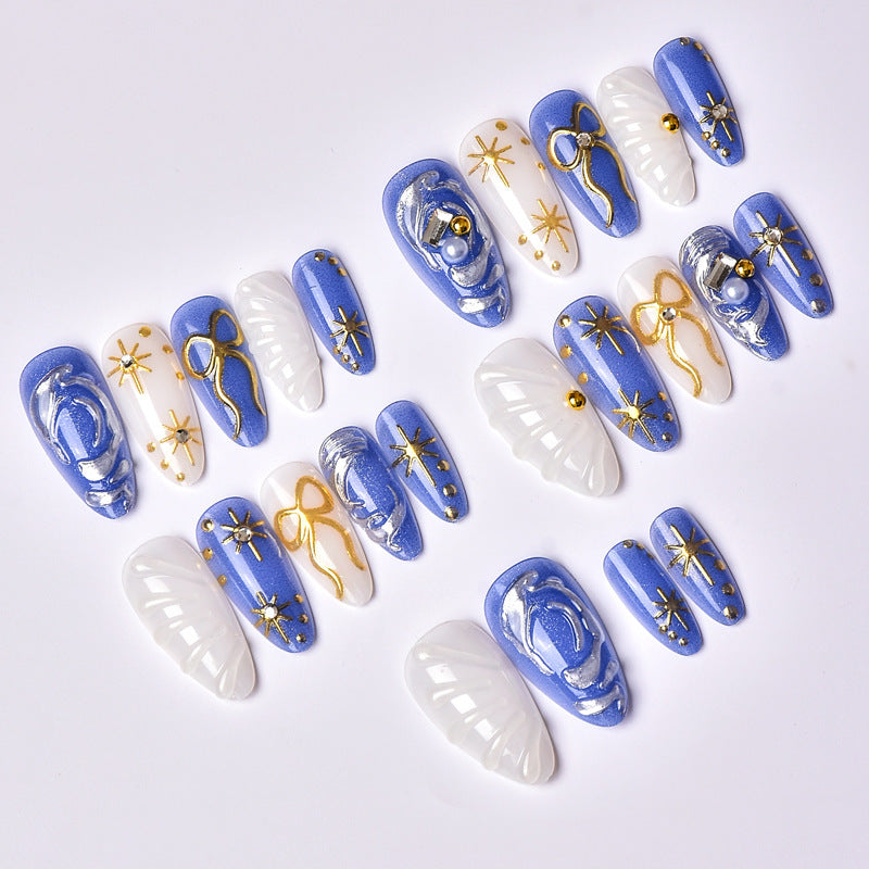 Kunstvoll gestaltetes Nagelset Brehn
