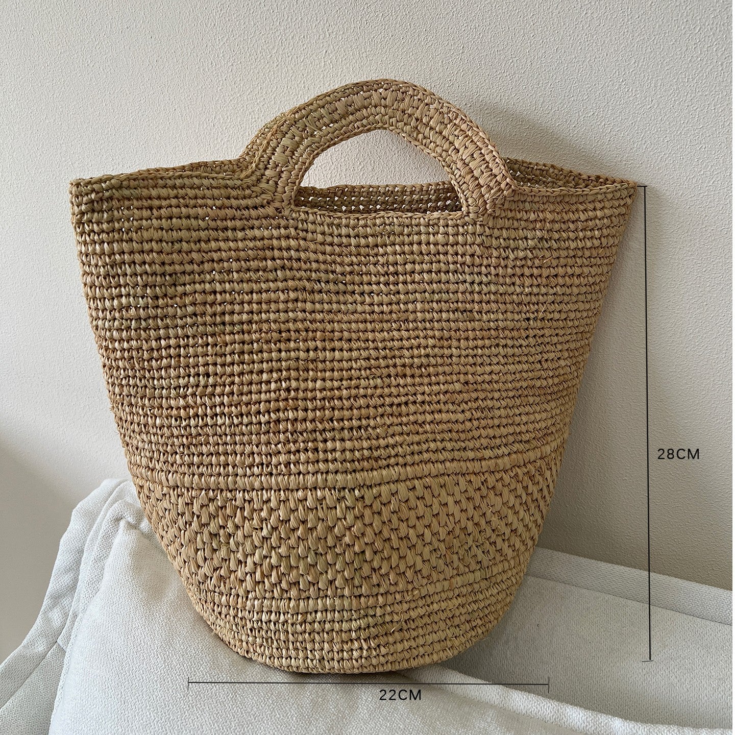Handgefertigte Strohtasche mit Modischem Streifenmuster Brehn