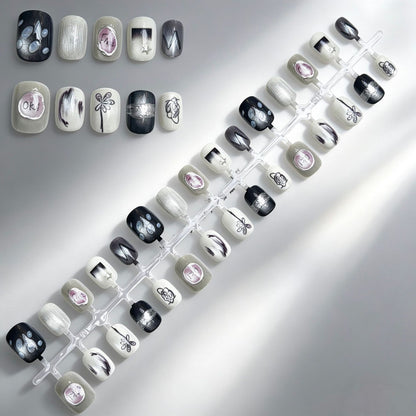 Artistisches Nageldesign-Kit