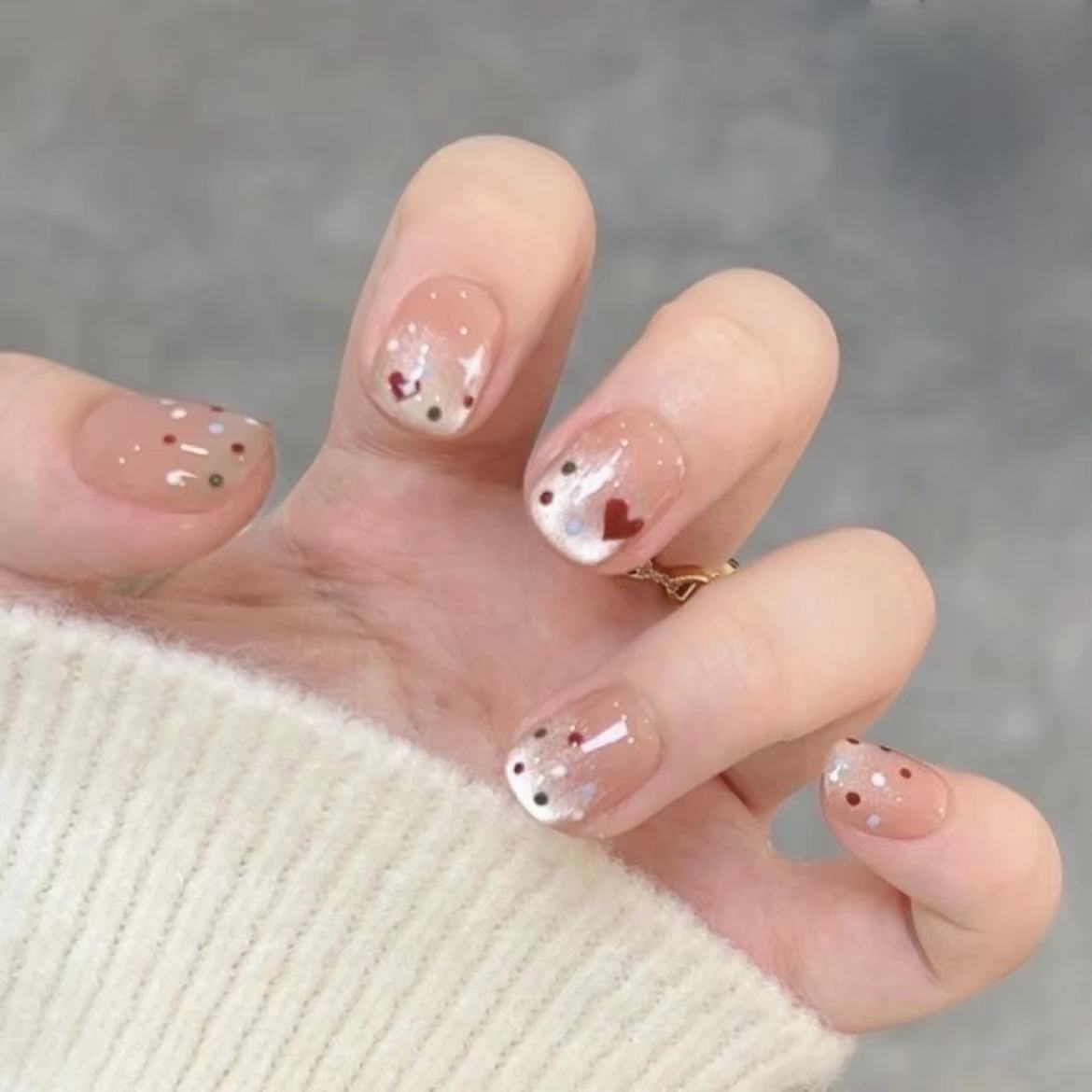 Künstlerisches Herz-Design Press-On Nagel Set Brehn