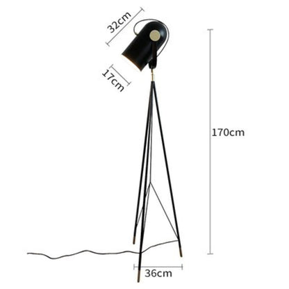 Moderne verstellbare Stehlampe mit Dreibeinfuß